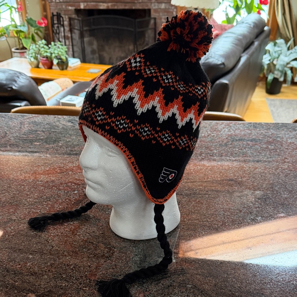 Flyers NHL team color pigtail Pom knit